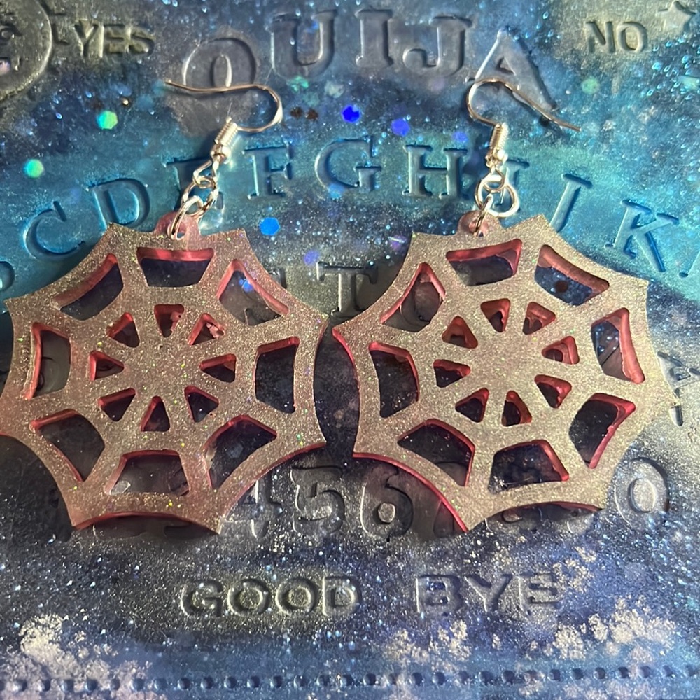 Spiderwebs resin earrings